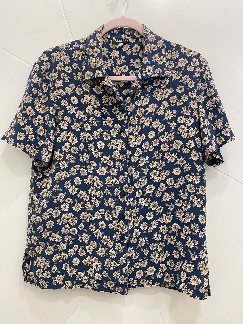 Vintage SILK Mulberry Blue Floral Button Down Blouse Size M Quiet Luxury Flowy - Picture 3 of 10